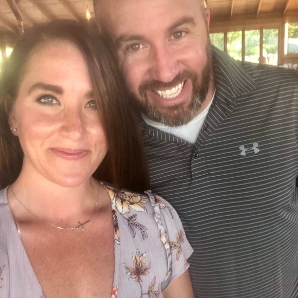 Meet your Posher, Alisha - Picture 2 of 3